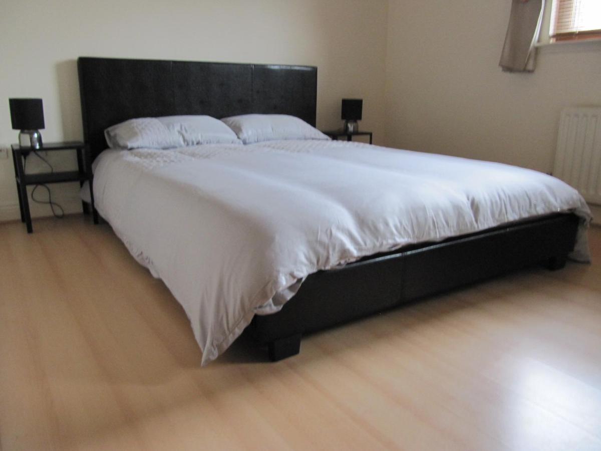 Cozy Off Road 2 Bedroom Cottage Apartment With Free Wi-Fi And Private Parking 格拉斯哥 外观 照片
