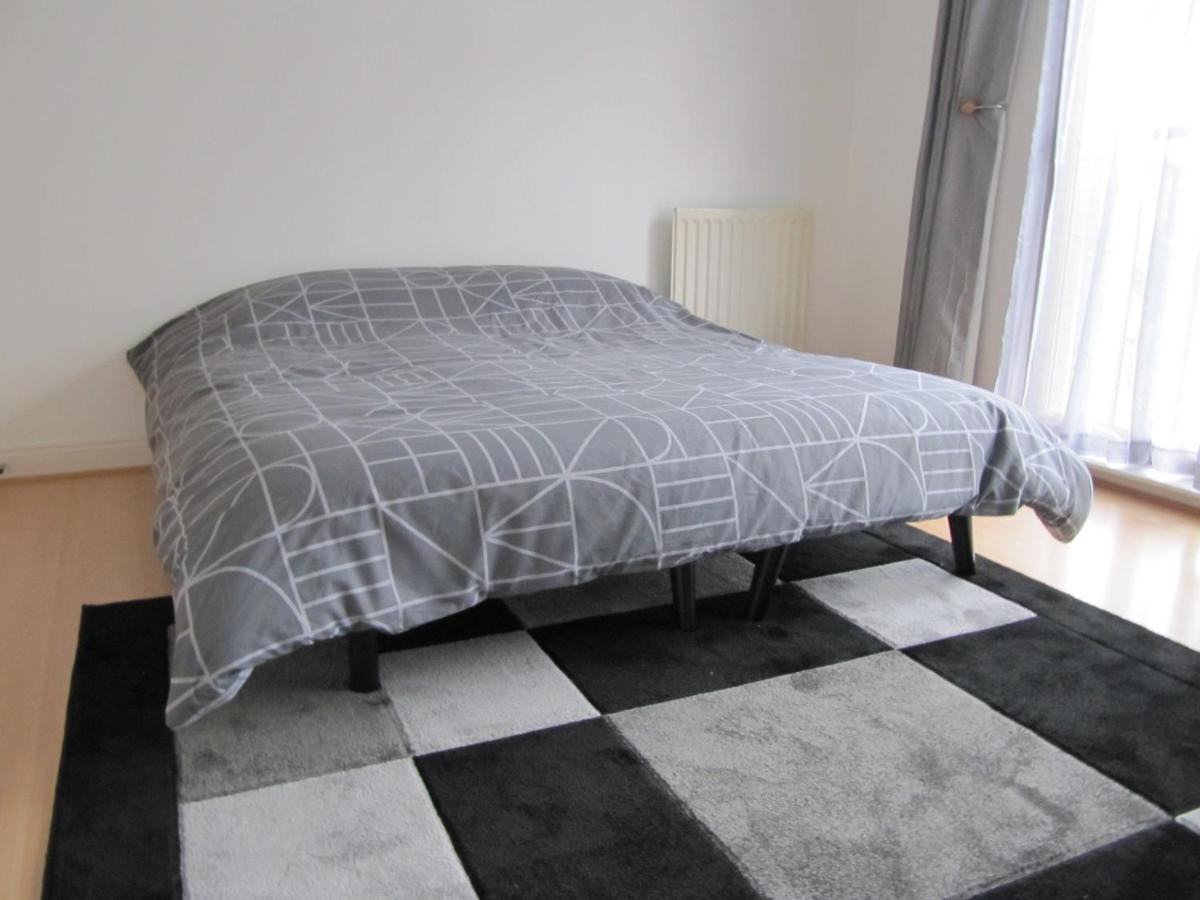 Cozy Off Road 2 Bedroom Cottage Apartment With Free Wi-Fi And Private Parking 格拉斯哥 外观 照片